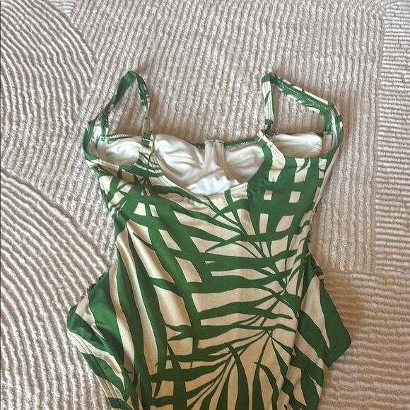 Kate Spade Green Leaf Print One Piece Swimsuit - Picture 4 of 9